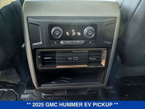 New 2025 GMC Hummer EV 3X image 28