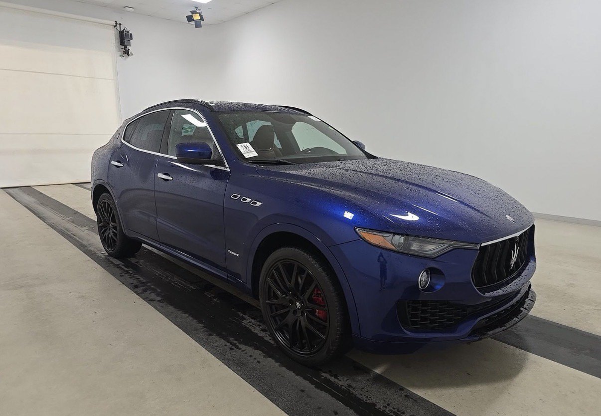 Used 2018 Maserati Levante GranSport AWD/4WD image 3