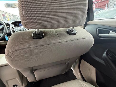 Used 2014 Ford Focus SE image 27