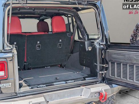 Used 2020 Jeep Wrangler Unlimited Rubicon w/ Cold Weather Group image 30