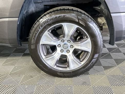 Used 2024 RAM 1500 Laramie RWD image 28