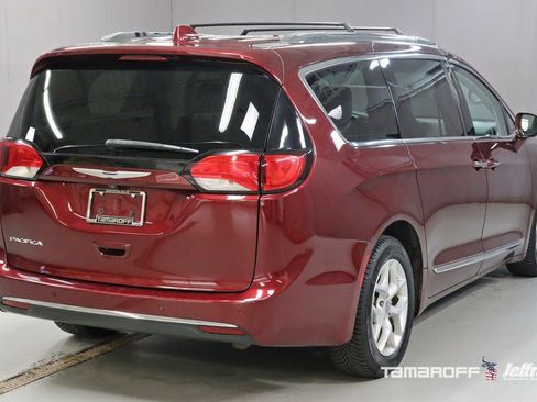 Used 2017 Chrysler Pacifica Touring-L Plus image 15