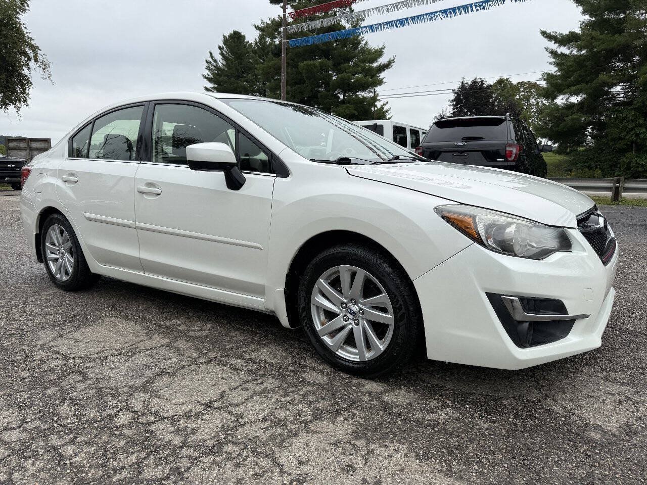 Used 2016 Subaru Impreza 2.0i Premium AWD/4WD image 3