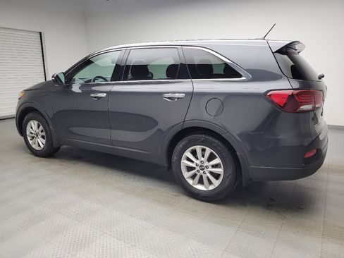 Used 2019 Kia Sorento FWD image 3