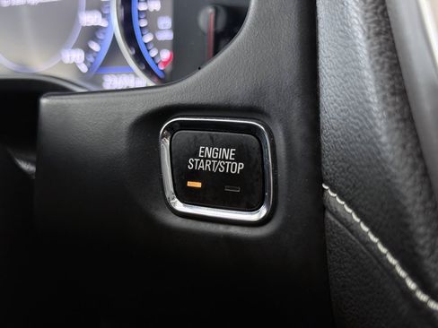 Used 2022 GMC Acadia Denali w/ Denali Ultimate Package FWD image 55