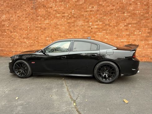 Used 2018 Dodge Charger R/T Scat Pack w/ Dynamics Package image 10