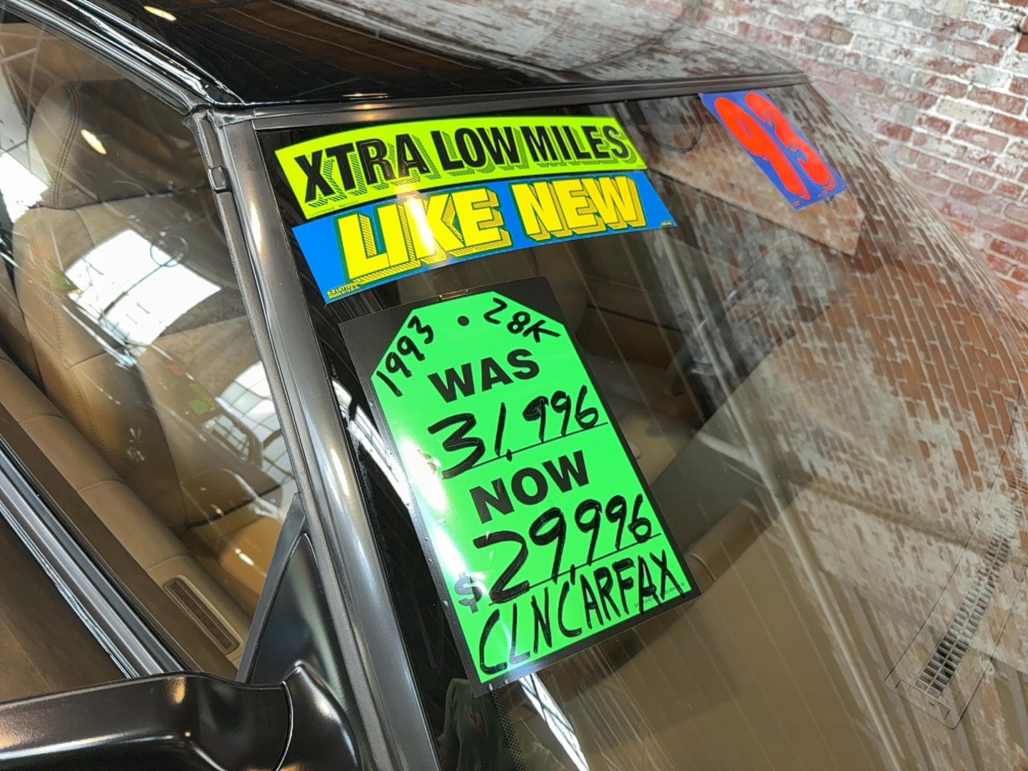 Used 1993 Cadillac Allante FWD image 13