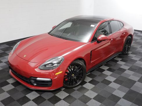 Used 2019 Porsche Panamera GTS AWD/4WD image 2