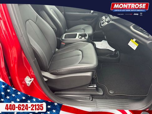 New 2026 Chrysler Voyager LX FWD image 28