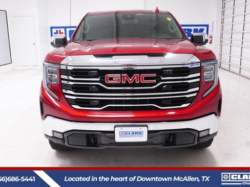 Used 2023 GMC Sierra 1500 SLT AWD/4WD image 2