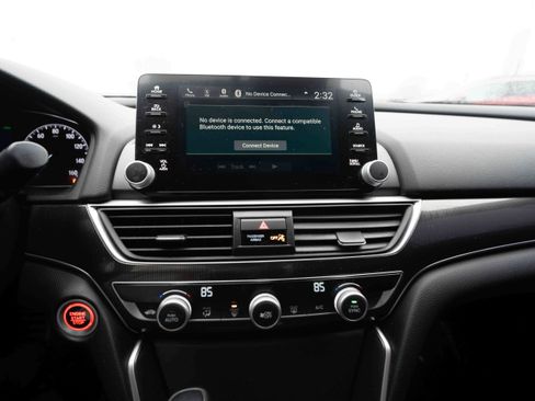 Used 2019 Honda Accord Sport image 17