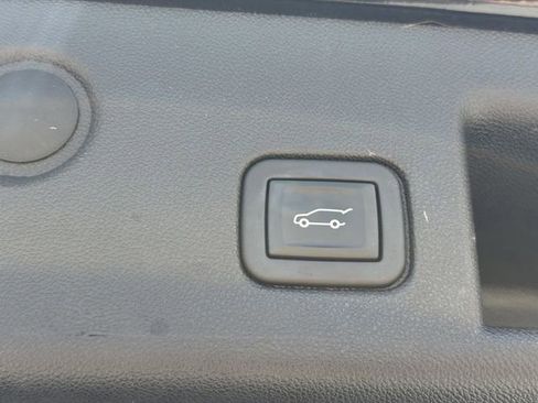 Used 2024 Chevrolet Equinox RS FWD image 14