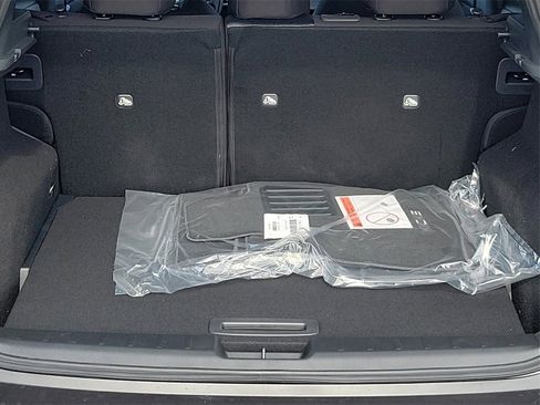 New 2026 Nissan Kicks SV w/ SV Premium Package image 19