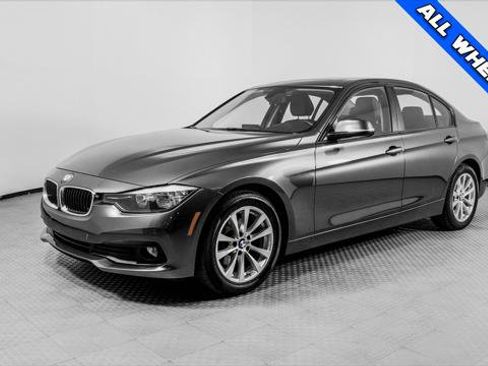 Used 2016 BMW 320i xDrive Sedan AWD/4WD image 2