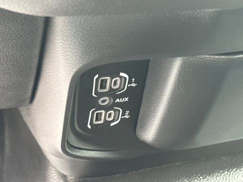 Used 2023 RAM 1500 Tradesman AWD/4WD image 12