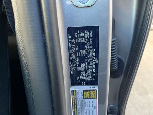 Used 2025 Kia Sportage LX image 29