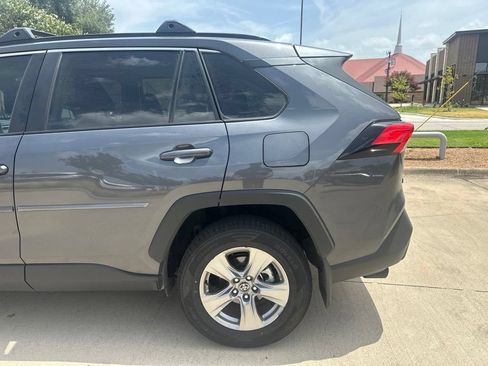 Used 2025 Toyota RAV4 XLE w/ Convenience Package FWD image 7