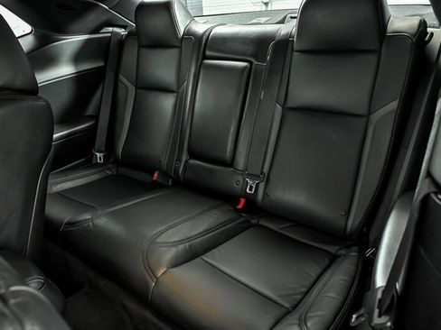 Used 2016 Dodge Challenger R/T Scat Pack RWD image 18