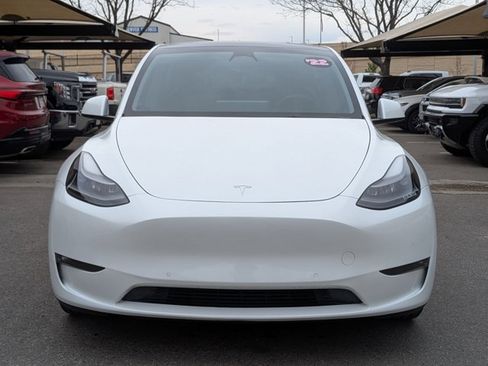 Used 2022 Tesla Model Y Performance image 2