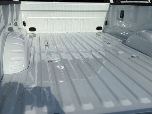 New 2026 Ford F350 Lariat w/ FX4 Off-Road Package image 13