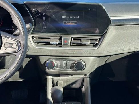 Used 2024 Chevrolet TrailBlazer LS image 13