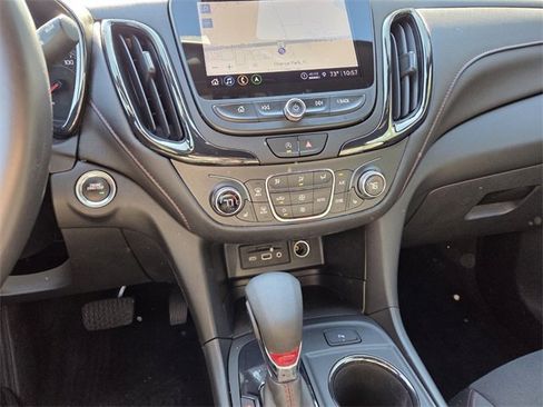 Certified 2022 Chevrolet Equinox RS w/ Infotainment Package image 31