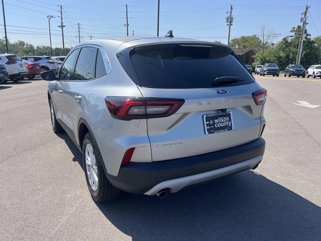 Used 2023 Ford Escape Active FWD image 3