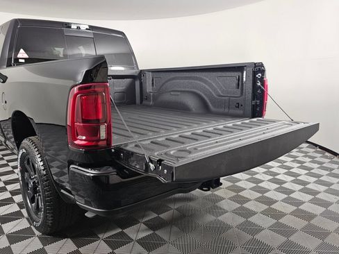 New 2026 RAM 3500 Laramie AWD/4WD image 15