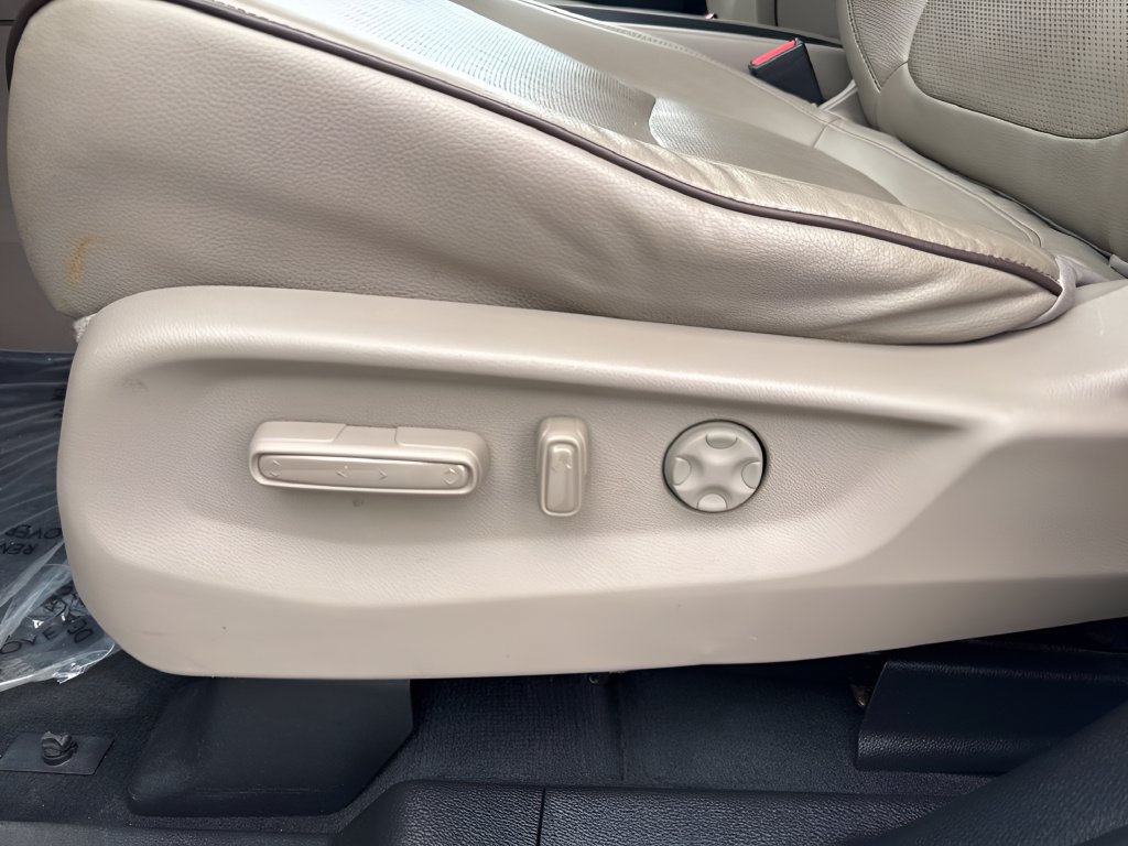 Used 2023 Honda Odyssey Elite image 10
