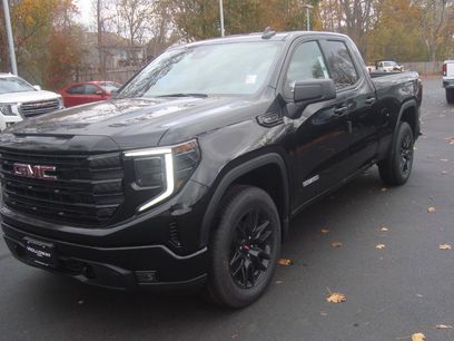 New 2026 GMC Sierra 2500 SLT w/ SLT Premium Package