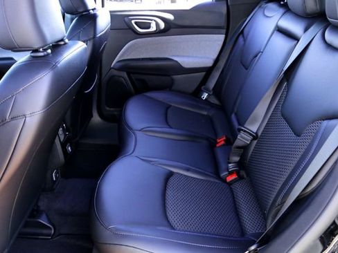 New 2026 Jeep Compass Latitude image 18