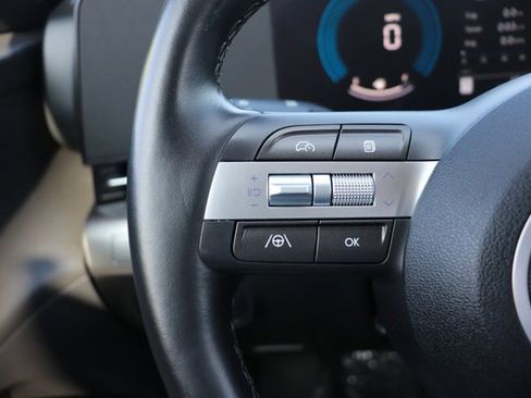 Used 2025 Hyundai Kona SEL image 18