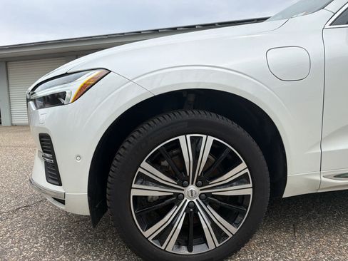 Used 2022 Volvo XC60 T8 Inscription w/ Advanced Package AWD/4WD image 8