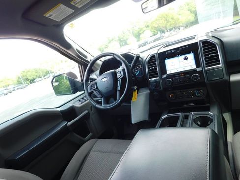 Used 2017 Ford F150 XLT w/ Equipment Group 301A Mid AWD/4WD image 6