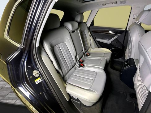 Used 2018 Audi Q5 2.0T Premium Plus w/ Premium Plus Package image 25