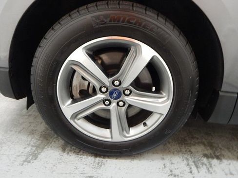 Used 2021 Ford Edge SEL w/ Convenience Package AWD/4WD image 11