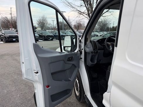 Used 2019 Ford Transit 250 Base image 10