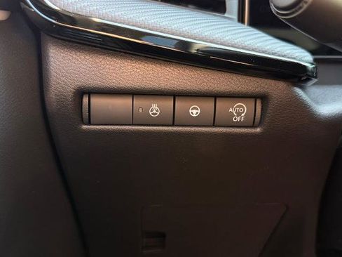 New 2026 Nissan Kicks SR w/ SR Premium Package image 25