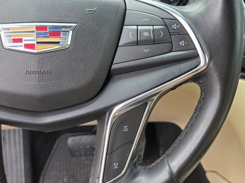 Used 2019 Cadillac XT5 Luxury FWD image 22