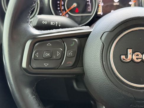 Used 2020 Jeep Gladiator Sport image 20