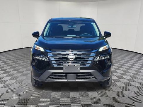 Used 2024 Nissan Rogue SV FWD image 2