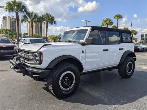 Used 2022 Ford Bronco Black Diamond w/ Sasquatch Package image 6