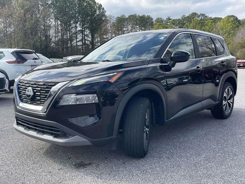 Used 2023 Nissan Rogue SV image 7