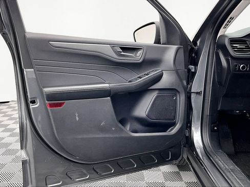 Certified 2023 Ford Escape Active AWD/4WD image 23