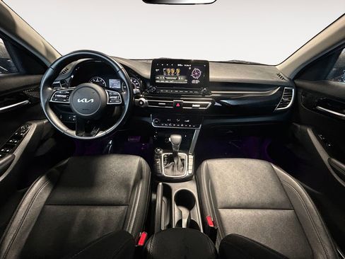 Used 2022 Kia Seltos EX image 13