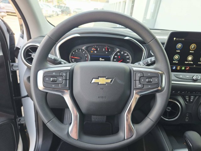 New 2026 Chevrolet Blazer LT w/ Convenience Package AWD/4WD image 18