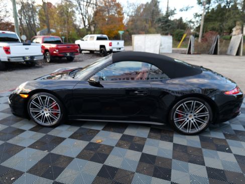 Used 2015 Porsche 911 Carrera 4S image 92