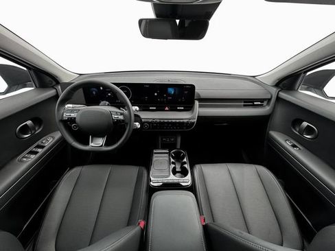 New 2025 Hyundai Ioniq 5 SEL image 13