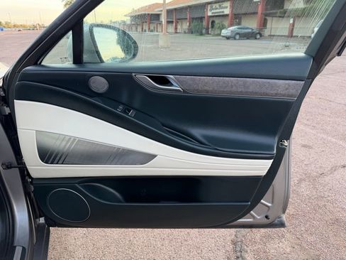 Used 2023 Genesis G80 image 18