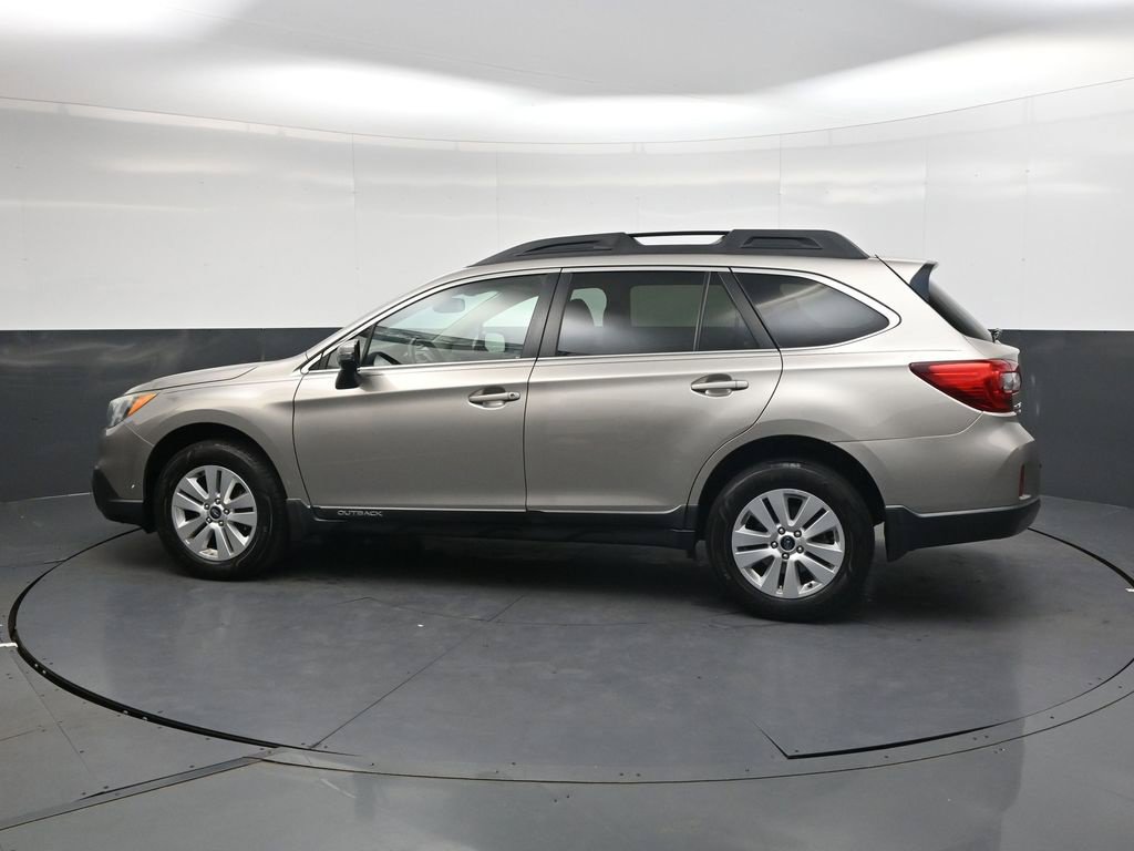 Used 2015 Subaru Outback 2.5i Premium AWD/4WD image 8